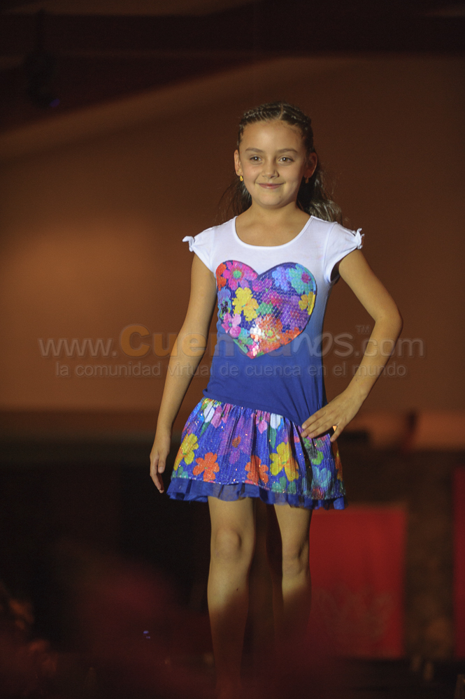 Desfile de Modas Victoria Pink