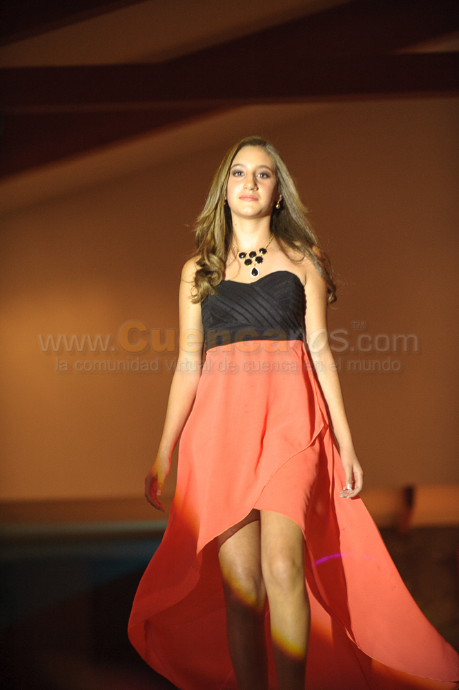 Desfile de Modas Victoria Pink