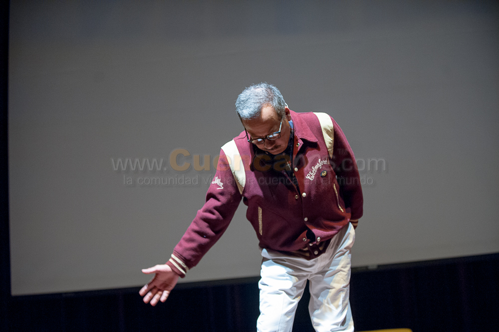 Humberto Velez voz Homero Simpson