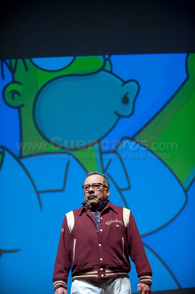 Humberto Velez voz Homero Simpson