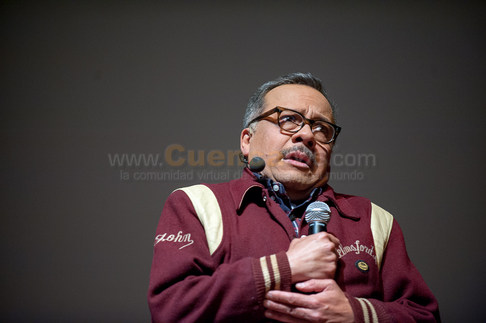 Humberto Velez voz Homero Simpson