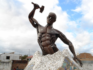 Monumento a Vulcano Dios de Fuego