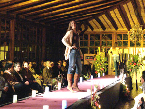 Desfile de Modas de Le Chic Model