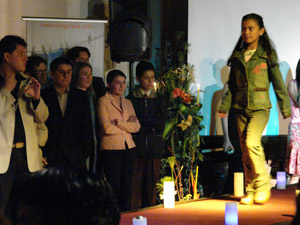 Desfile de Modas de Le Chic Model