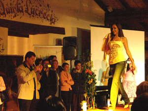 Desfile de Modas de Le Chic Model
