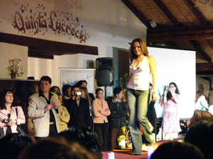 Desfile de Modas de Le Chic Model