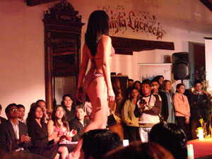 Desfile de Modas de Le Chic Model