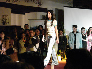 Desfile de Modas de Le Chic Model
