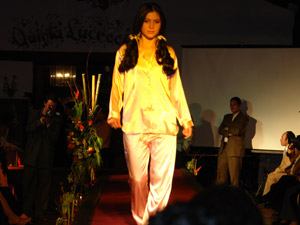 Desfile de Modas de Le Chic Model